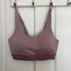 Lulu lemon sports bra